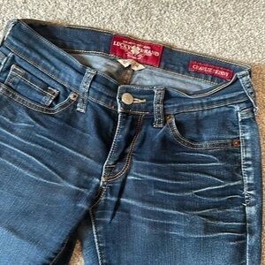 LOWEST PRICES Like new Lucky brand size 00/24 Charlie skinny Jeans